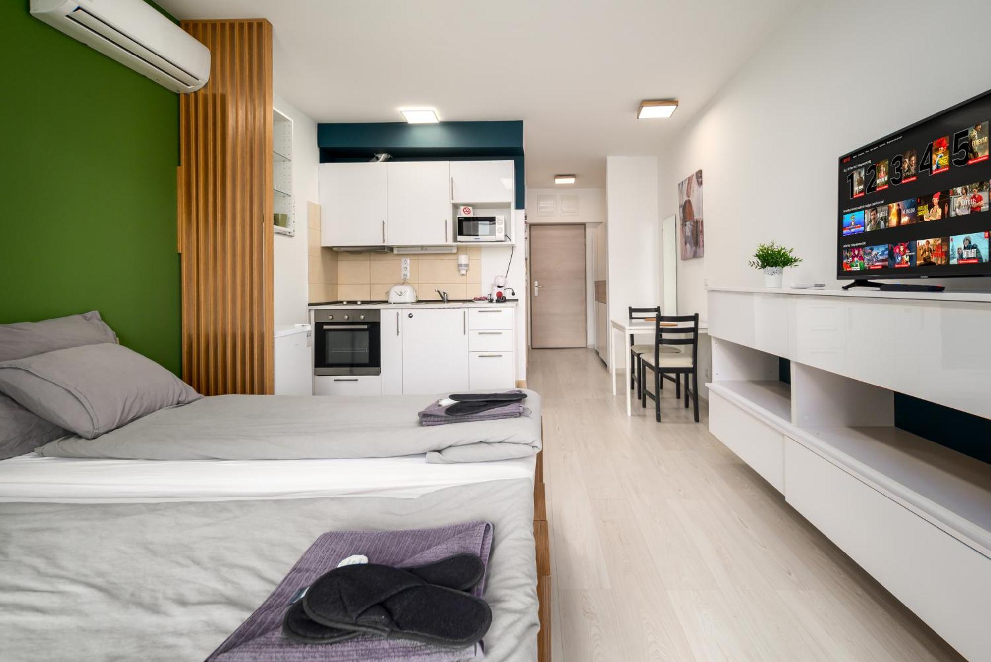Atrium Residence Deluxe Suite-Free Parking Garage Same Building Budapeşte Dış mekan fotoğraf