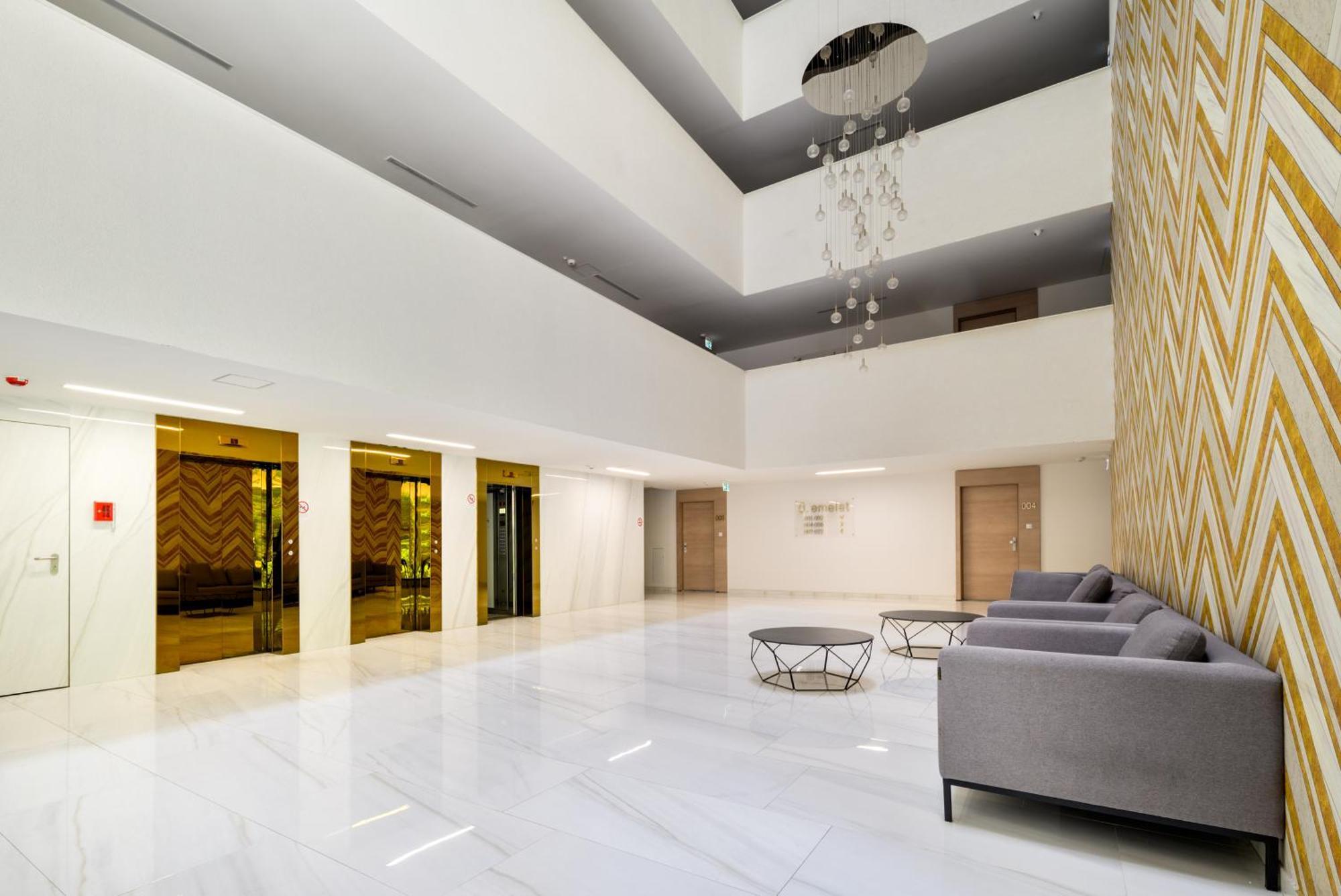 Atrium Residence Deluxe Suite-Free Parking Garage Same Building Budapeşte Dış mekan fotoğraf